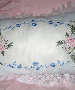 Project: Roses Pillow with Wing Needle Work (May 2013 IEC Bonus Designs)